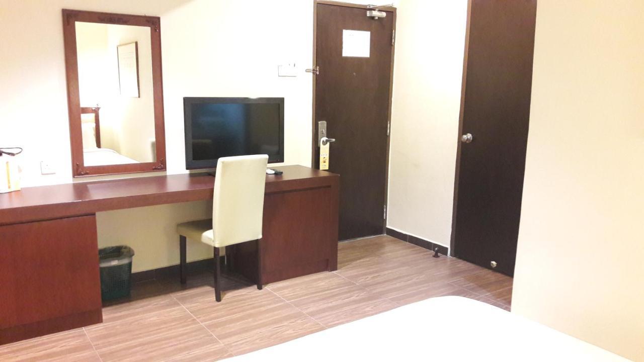 Cheng Ho Hotel 3*